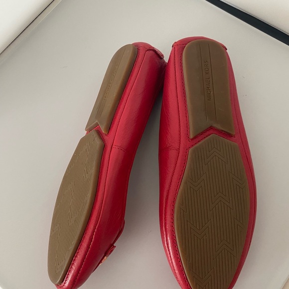 Michael Kors Red Leather MK Logo Loafers, women’s size 7. - Picture 2 of 4